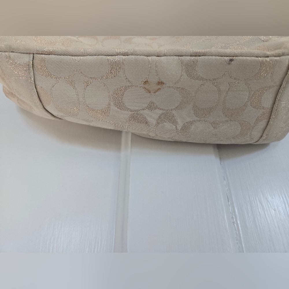 Coach Signature Canvas Shoulder Bag in Champagne - Picture 10 of 14